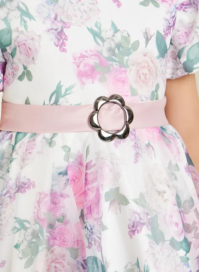 ستايلي فستان بطبعة زهور وأكمام منفوخة مع ربطة رأس بفيونكة